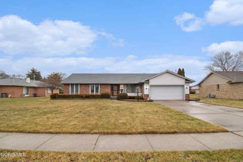Tiny photo for 3785 Ryan Place, Northwood, OH 43619 (MLS # 10004343)