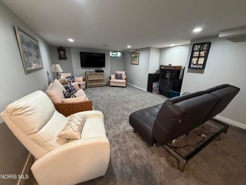 Tiny photo for 2603 Shoreland Avenue, Toledo, OH 43611 (MLS # 10008101)