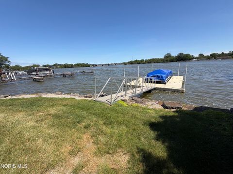 Tiny photo for 2603 Shoreland Avenue, Toledo, OH 43611 (MLS # 10008101)