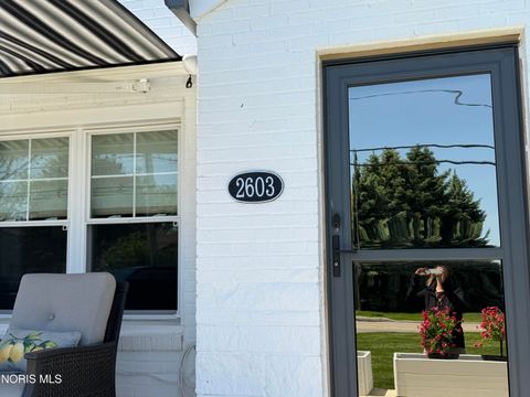 Tiny photo for 2603 Shoreland Avenue, Toledo, OH 43611 (MLS # 10008101)