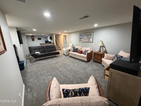 Tiny photo for 2603 Shoreland Avenue, Toledo, OH 43611 (MLS # 10008101)