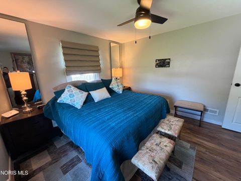 Tiny photo for 2603 Shoreland Avenue, Toledo, OH 43611 (MLS # 10008101)