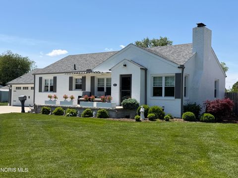 Tiny photo for 2603 Shoreland Avenue, Toledo, OH 43611 (MLS # 10008101)