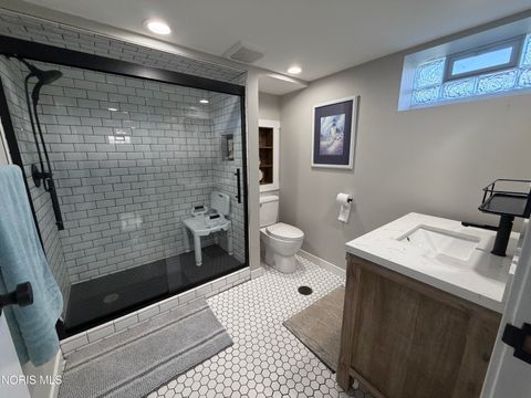 Tiny photo for 2603 Shoreland Avenue, Toledo, OH 43611 (MLS # 10008101)
