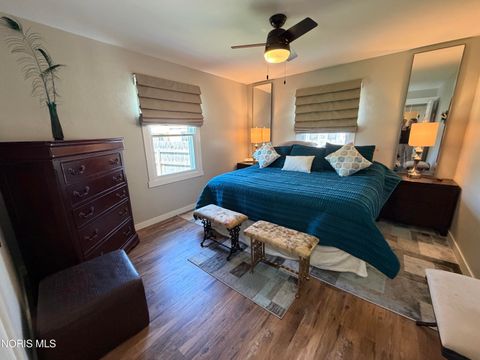 Tiny photo for 2603 Shoreland Avenue, Toledo, OH 43611 (MLS # 10008101)