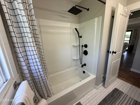 Tiny photo for 2603 Shoreland Avenue, Toledo, OH 43611 (MLS # 10008101)