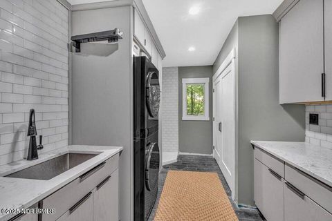 Tiny photo for 25001 W River Road, Perrysburg, OH 43551 (MLS # 10002606)