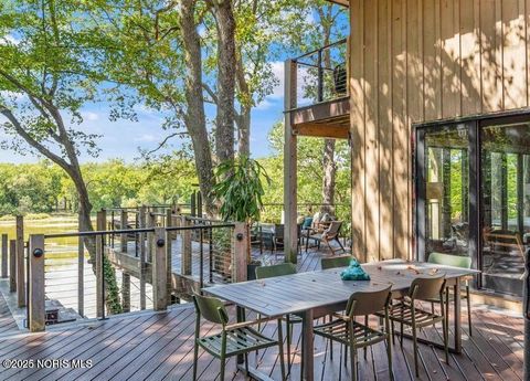 Tiny photo for 25001 W River Road, Perrysburg, OH 43551 (MLS # 10002606)