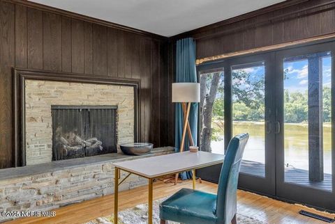 Tiny photo for 25001 W River Road, Perrysburg, OH 43551 (MLS # 10002606)