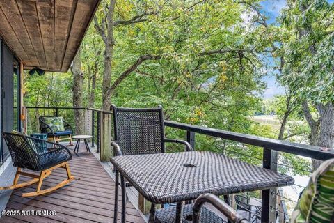 Tiny photo for 25001 W River Road, Perrysburg, OH 43551 (MLS # 10002606)