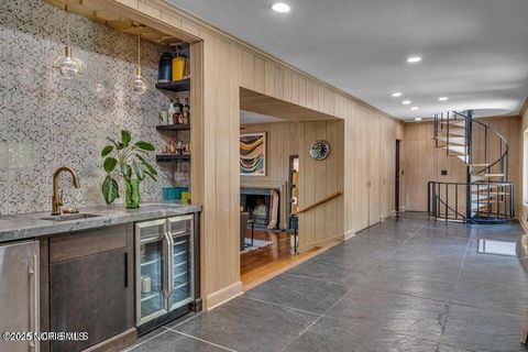 Tiny photo for 25001 W River Road, Perrysburg, OH 43551 (MLS # 10002606)