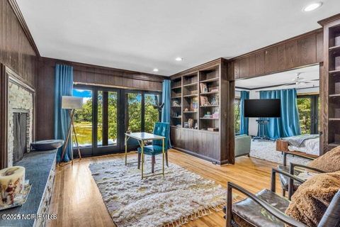 Tiny photo for 25001 W River Road, Perrysburg, OH 43551 (MLS # 10002606)