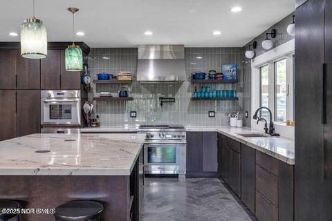 Tiny photo for 25001 W River Road, Perrysburg, OH 43551 (MLS # 10002606)