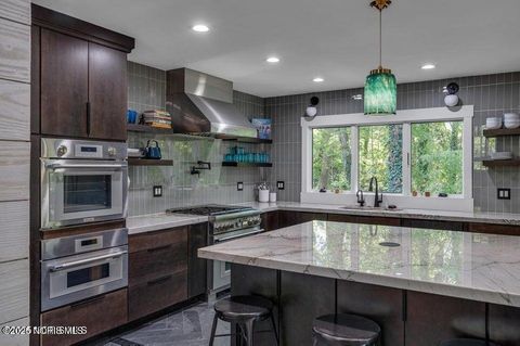 Tiny photo for 25001 W River Road, Perrysburg, OH 43551 (MLS # 10002606)