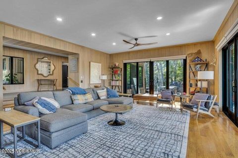 Tiny photo for 25001 W River Road, Perrysburg, OH 43551 (MLS # 10002606)