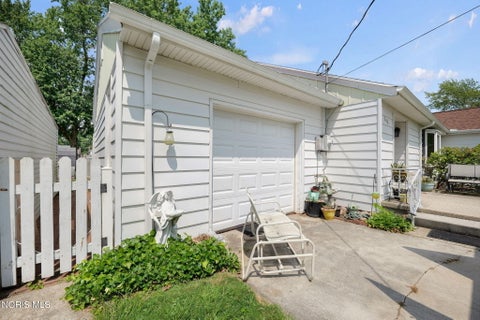 Tiny photo for 246 E Eagle Street, Findlay, OH 45840 (MLS # 10011781)
