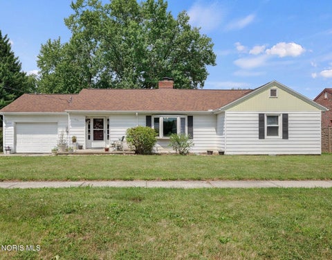 Photo of 246 E Eagle Street, Findlay, OH 45840 (MLS # 10011781)
