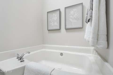 Tiny photo for 1313 Seneca Creek Court, Perrysburg, OH 43551 (MLS # 10011537)