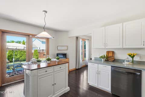 Tiny photo for 1313 Seneca Creek Court, Perrysburg, OH 43551 (MLS # 10011537)