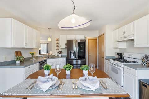 Tiny photo for 1313 Seneca Creek Court, Perrysburg, OH 43551 (MLS # 10011537)
