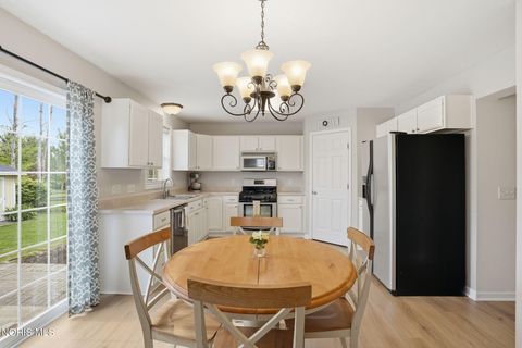 Tiny photo for 200 S Sullivan Drive, Haskins, OH 43525 (MLS # 10008193)