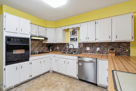 Tiny photo for 12531 Shaffer Road, Swanton, OH 43558 (MLS # 10011883)