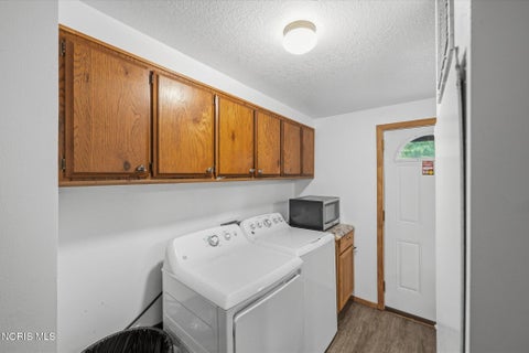 Tiny photo for 11555 Manore Road, Grand Rapids, OH 43522 (MLS # 10013367)