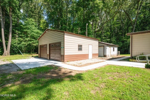 Tiny photo for 11555 Manore Road, Grand Rapids, OH 43522 (MLS # 10013367)