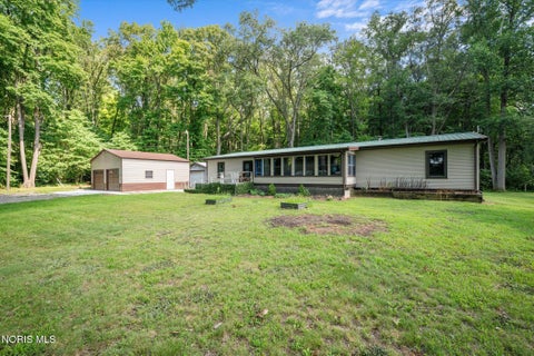 Tiny photo for 11555 Manore Road, Grand Rapids, OH 43522 (MLS # 10013367)