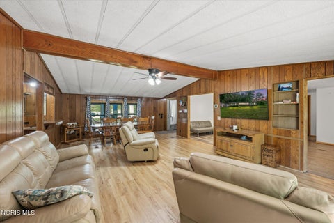 Tiny photo for 11555 Manore Road, Grand Rapids, OH 43522 (MLS # 10013367)