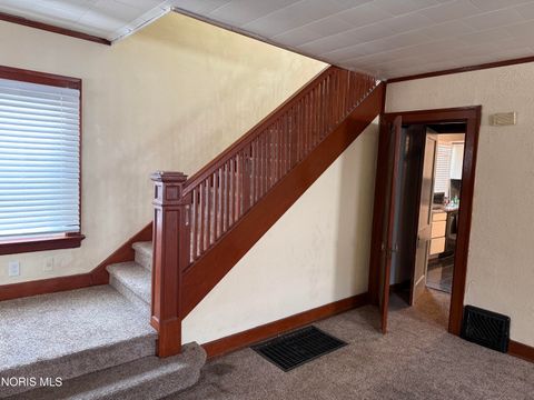 Tiny photo for 1031 Prospect Avenue, Toledo, OH 43606 (MLS # 10005490)