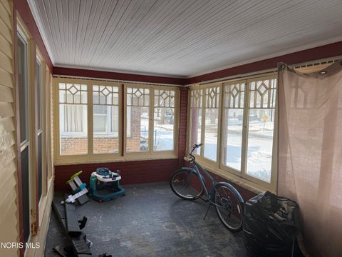 Tiny photo for 1031 Prospect Avenue, Toledo, OH 43606 (MLS # 10005490)