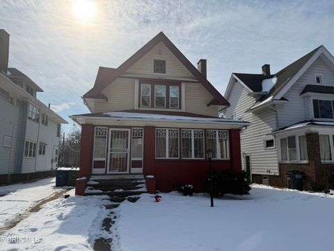 Tiny photo for 1031 Prospect Avenue, Toledo, OH 43606 (MLS # 10005490)