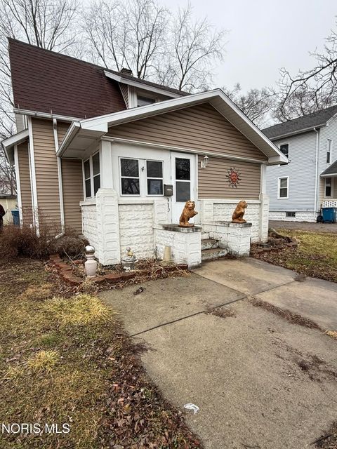 Tiny photo for 910 S Main Street, Bryan, OH 43506 (MLS # 10004262)
