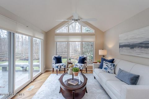 Tiny photo for 2822 Page Lindsay Lane, Toledo, OH 43615 (MLS # 10002458)