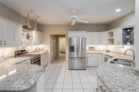 Tiny photo for 2822 Page Lindsay Lane, Toledo, OH 43615 (MLS # 10002458)