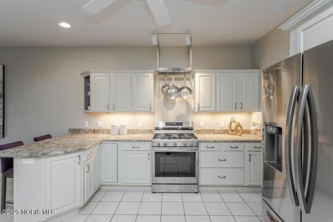 Tiny photo for 2822 Page Lindsay Lane, Toledo, OH 43615 (MLS # 10002458)