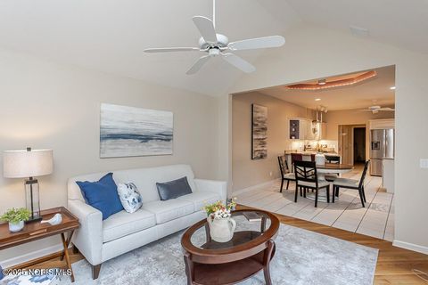 Tiny photo for 2822 Page Lindsay Lane, Toledo, OH 43615 (MLS # 10002458)