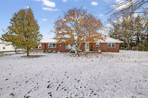 Photo of 8708 Huffman Road, Cygnet, OH 43413 (MLS # 10001136)