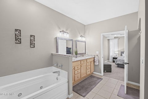 Tiny photo for 14806 Lake Winds Drive, Perrysburg, OH 43551 (MLS # 10014488)