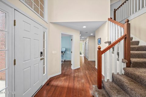 Tiny photo for 8122 N Bridge Way, Maumee, OH 43537 (MLS # 10005395)