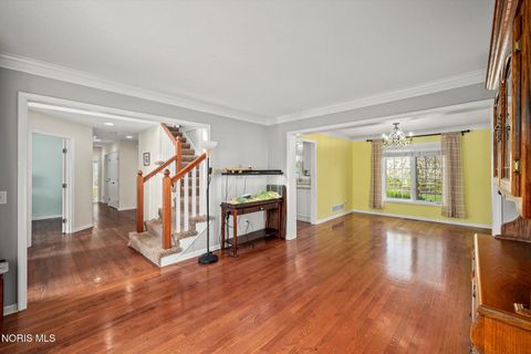 Tiny photo for 8122 N Bridge Way, Maumee, OH 43537 (MLS # 10005395)