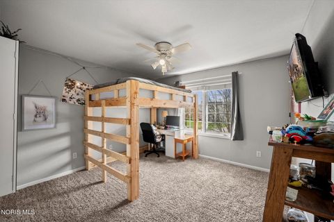 Tiny photo for 8122 N Bridge Way, Maumee, OH 43537 (MLS # 10005395)