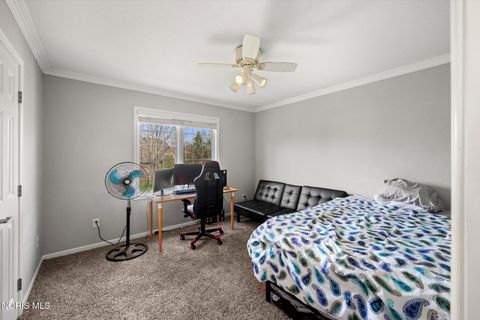 Tiny photo for 8122 N Bridge Way, Maumee, OH 43537 (MLS # 10005395)