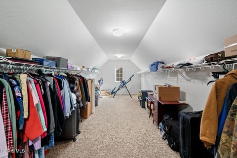 Tiny photo for 8122 N Bridge Way, Maumee, OH 43537 (MLS # 10005395)