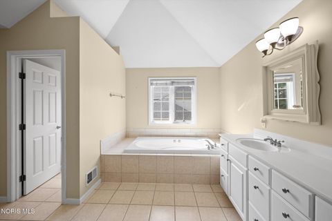 Tiny photo for 8122 N Bridge Way, Maumee, OH 43537 (MLS # 10005395)