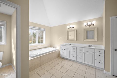 Tiny photo for 8122 N Bridge Way, Maumee, OH 43537 (MLS # 10005395)