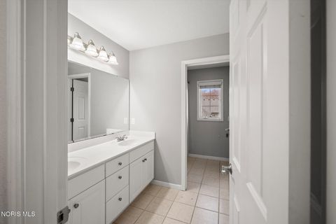 Tiny photo for 8122 N Bridge Way, Maumee, OH 43537 (MLS # 10005395)