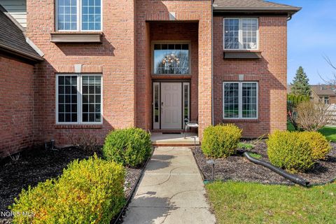 Tiny photo for 8122 N Bridge Way, Maumee, OH 43537 (MLS # 10005395)