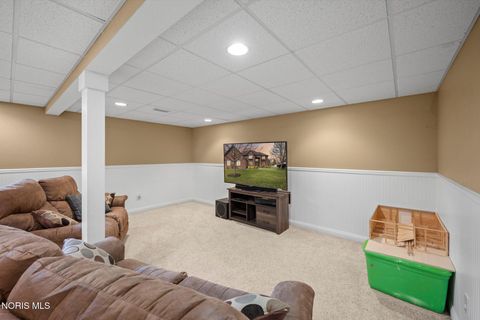 Tiny photo for 8122 N Bridge Way, Maumee, OH 43537 (MLS # 10005395)